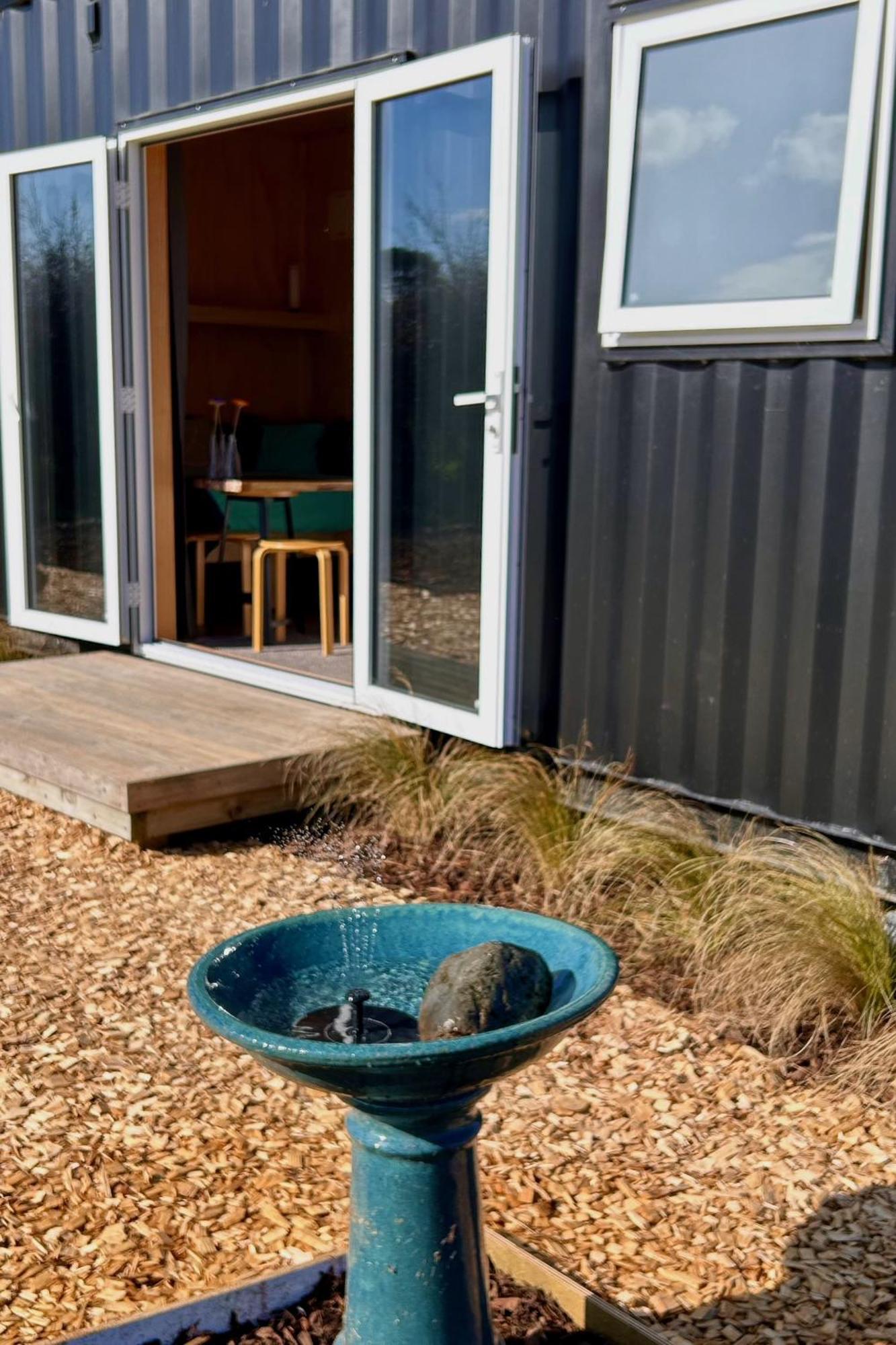 Cosy Tiny Container Cabin Carterton Exteriér fotografie